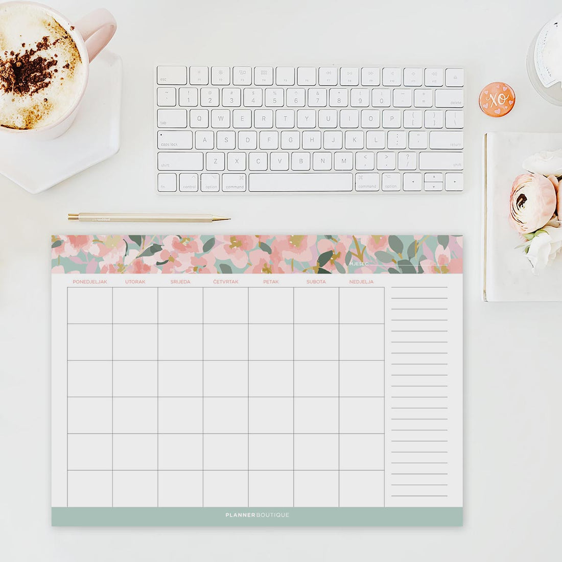 Stolni planer Joy, mjesečni pregled, lifestyle fotografija s nježnim motivom cvijeta japanske trešnje y Planner Boutique